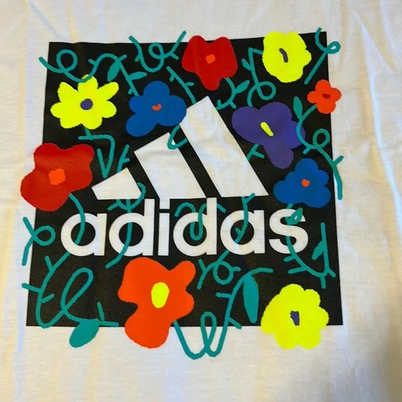 🆕 ADIDAS Uni Sex T-Shirt - Picture 1 of 7